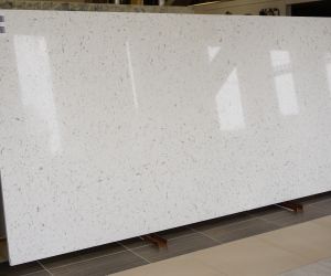 Derra Leticia Quartz